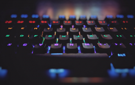 Colored keybaord with lights – Photo by Vipul Jha on Unsplash