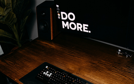 Do More text on computer monitor, Photo by Amr Taha (TM) on Unsplash